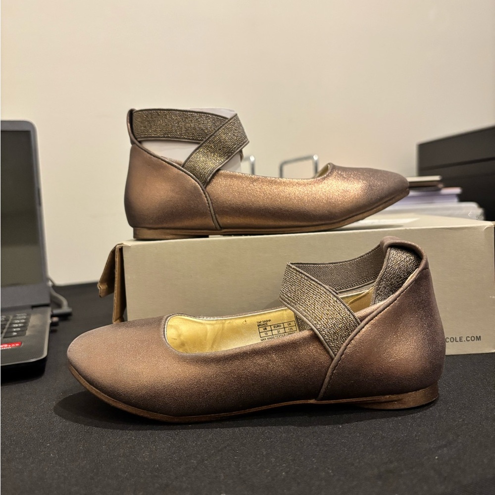 Kenneth Cole Gold ballet Flats kids